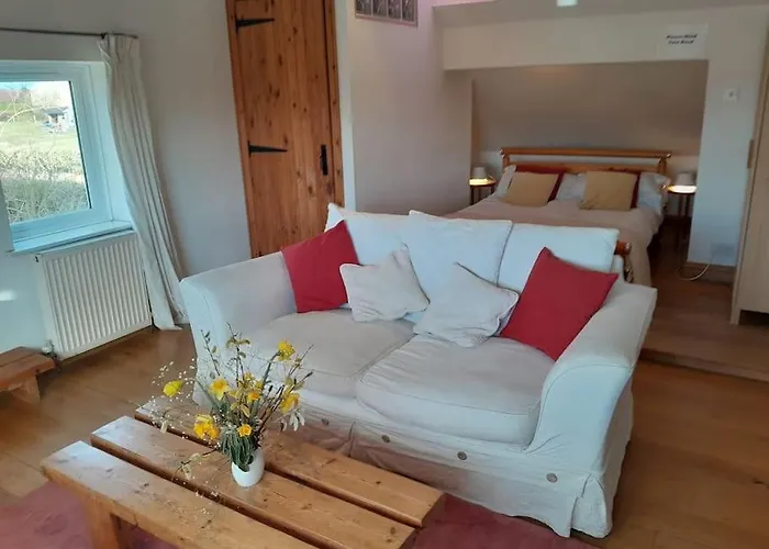 The Barn, Poplar Farm * York